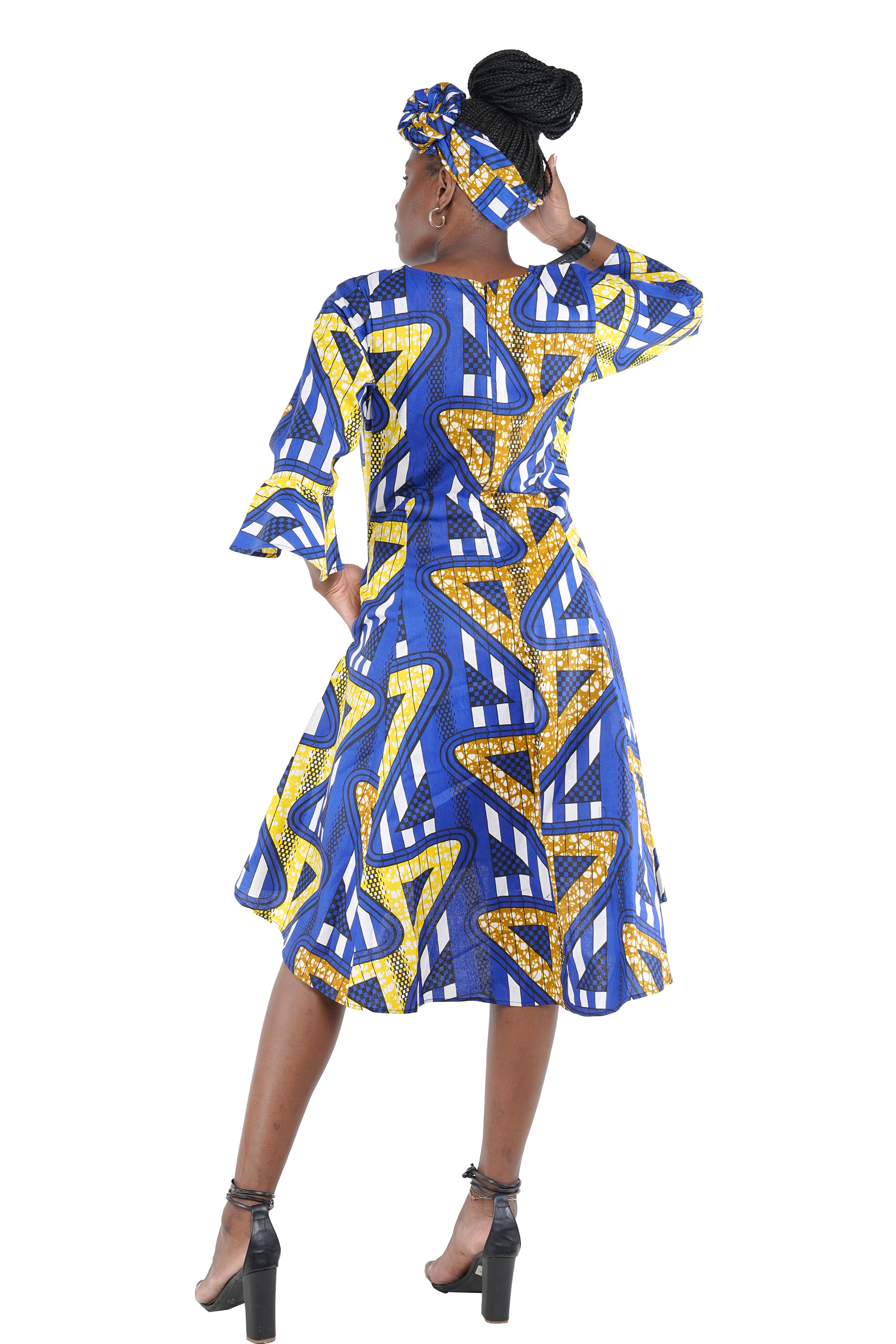 African high low dress with headwrap and back zipper
Cotton princess cut African dress with pockets
Afrocentric high low dress available in sizes
African dresses for women