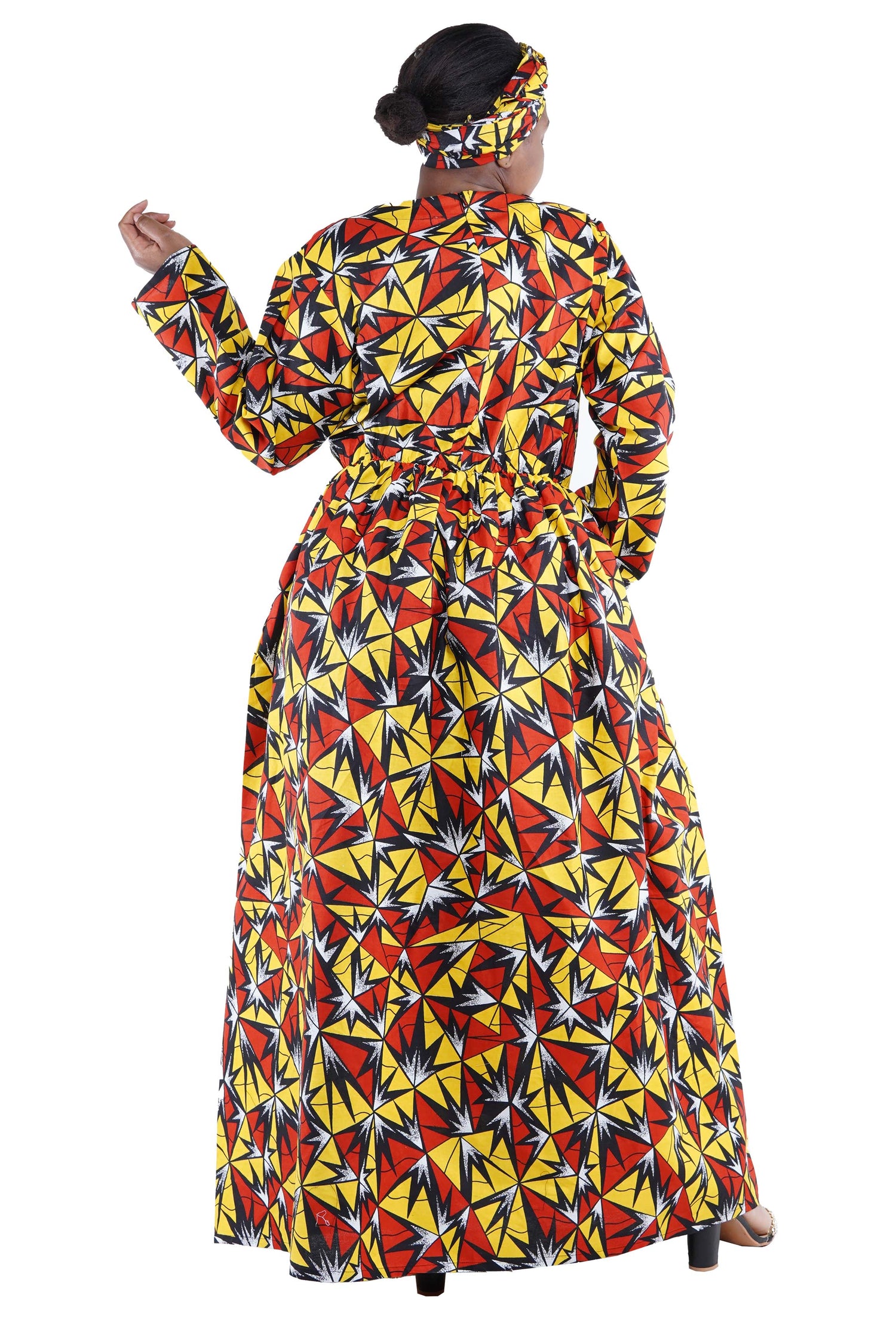 African long maxi dress with headwrap and back zipper
Cotton floor-length African dress with pockets
Afrocentric one-size maxi dress in 100% cotton
African dresses for women