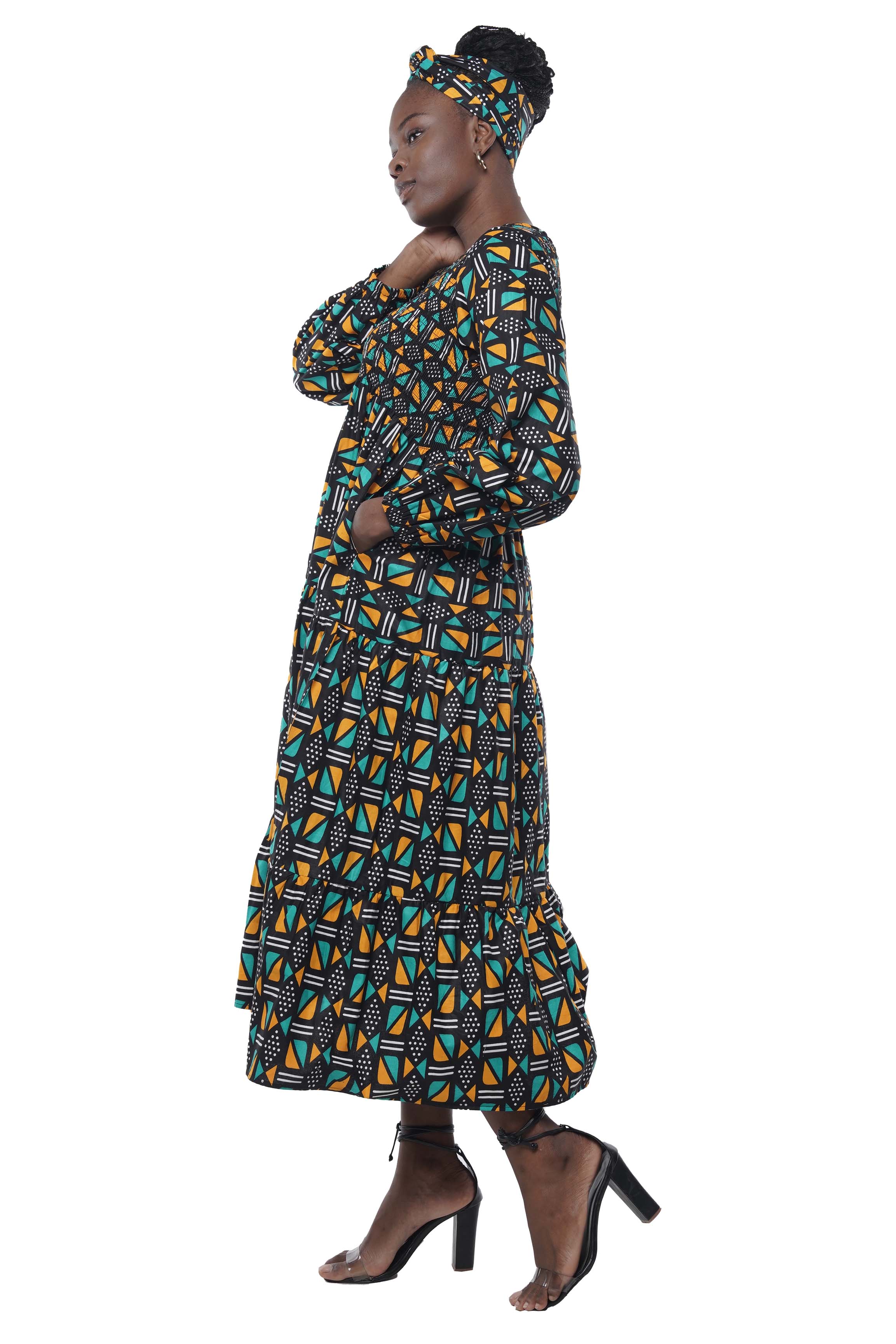 African smocked maxi tiered dress with long sleeves and headwrap
Cotton V-neck African maxi dress with pockets
Afrocentric long sleeve tiered dress one size fits most
African dresses for women