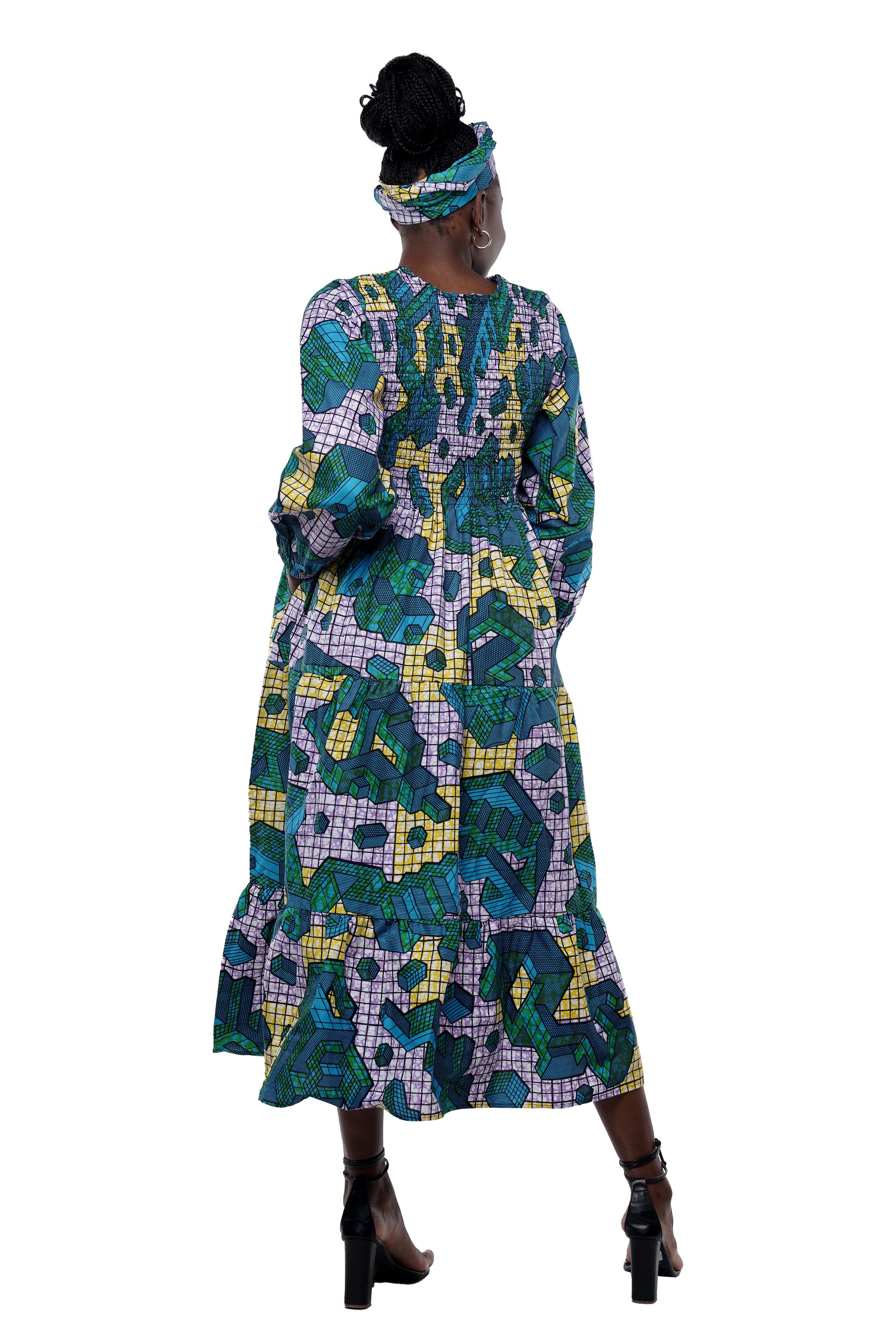 African smocked maxi tiered dress with long sleeves and headwrap
Cotton V-neck African maxi dress with pockets
Afrocentric long sleeve tiered dress one size fits most
African dresses for women