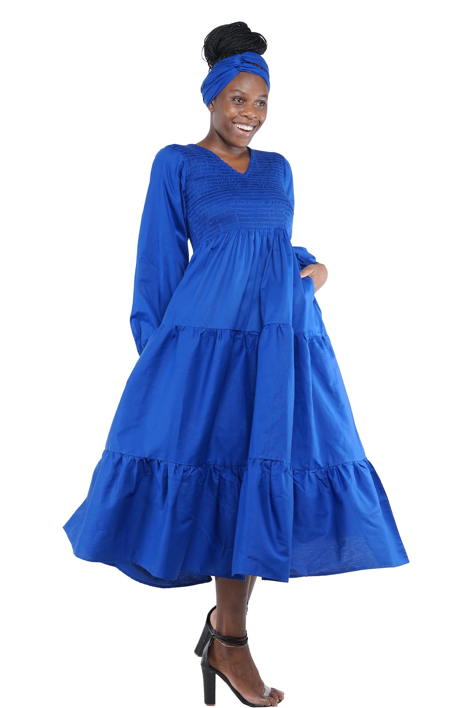 African smocked maxi tiered dress with long sleeves and headwrap
Cotton V-neck African maxi dress with pockets
Afrocentric long sleeve tiered dress one size fits most
African dresses for women