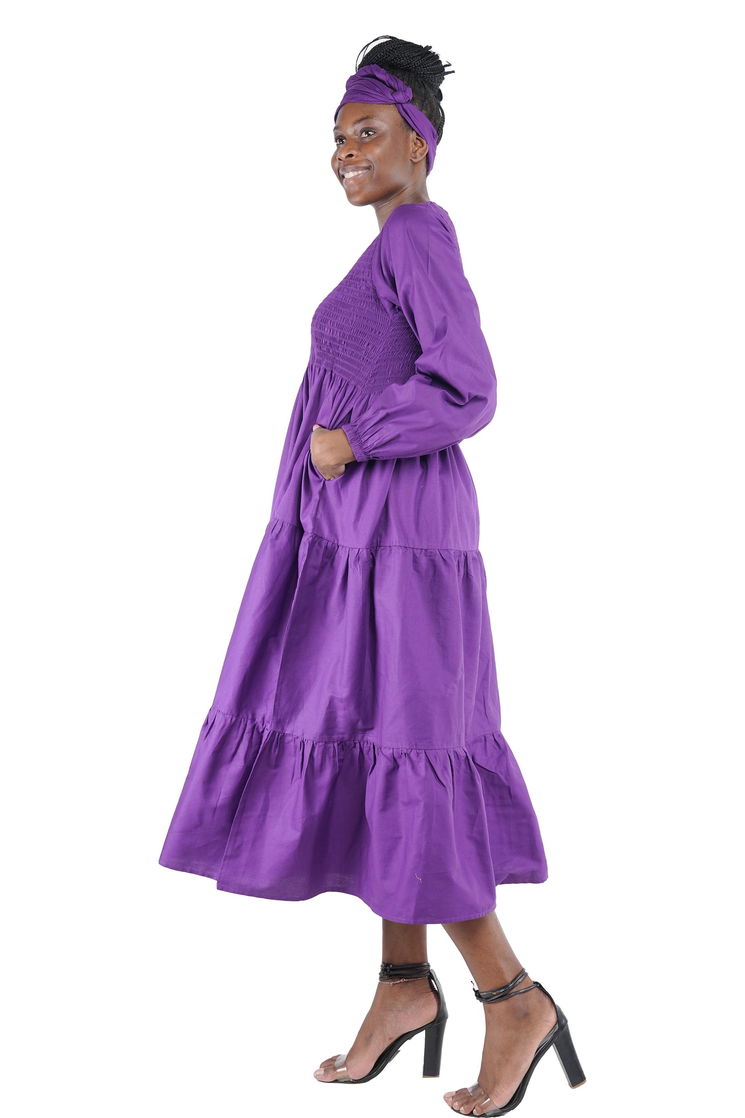 African smocked maxi tiered dress with long sleeves and headwrap
Cotton V-neck African maxi dress with pockets
Afrocentric long sleeve tiered dress one size fits most
African dresses for women