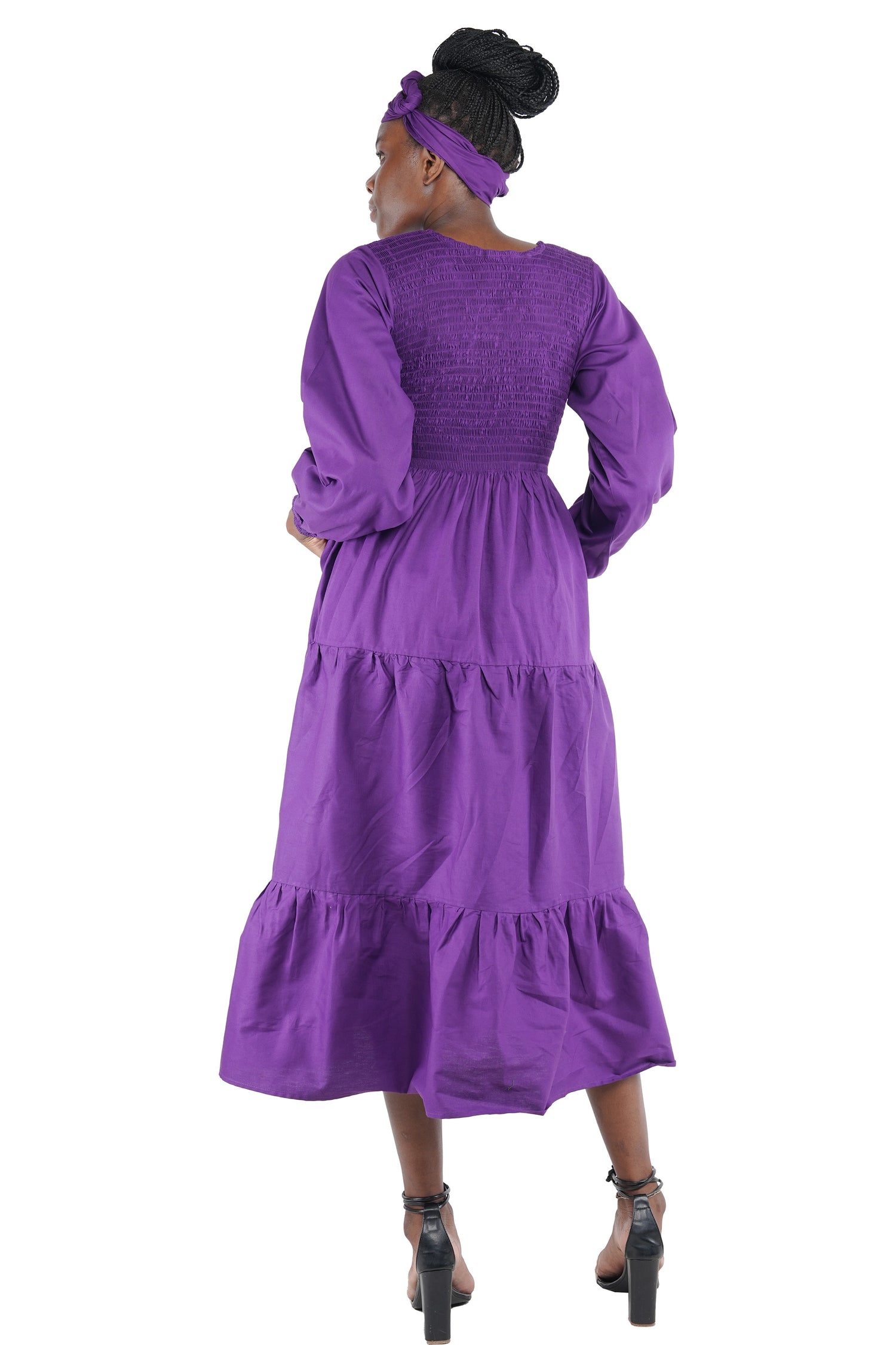 African smocked maxi tiered dress with long sleeves and headwrap
Cotton V-neck African maxi dress with pockets
Afrocentric long sleeve tiered dress one size fits most
African dresses for women