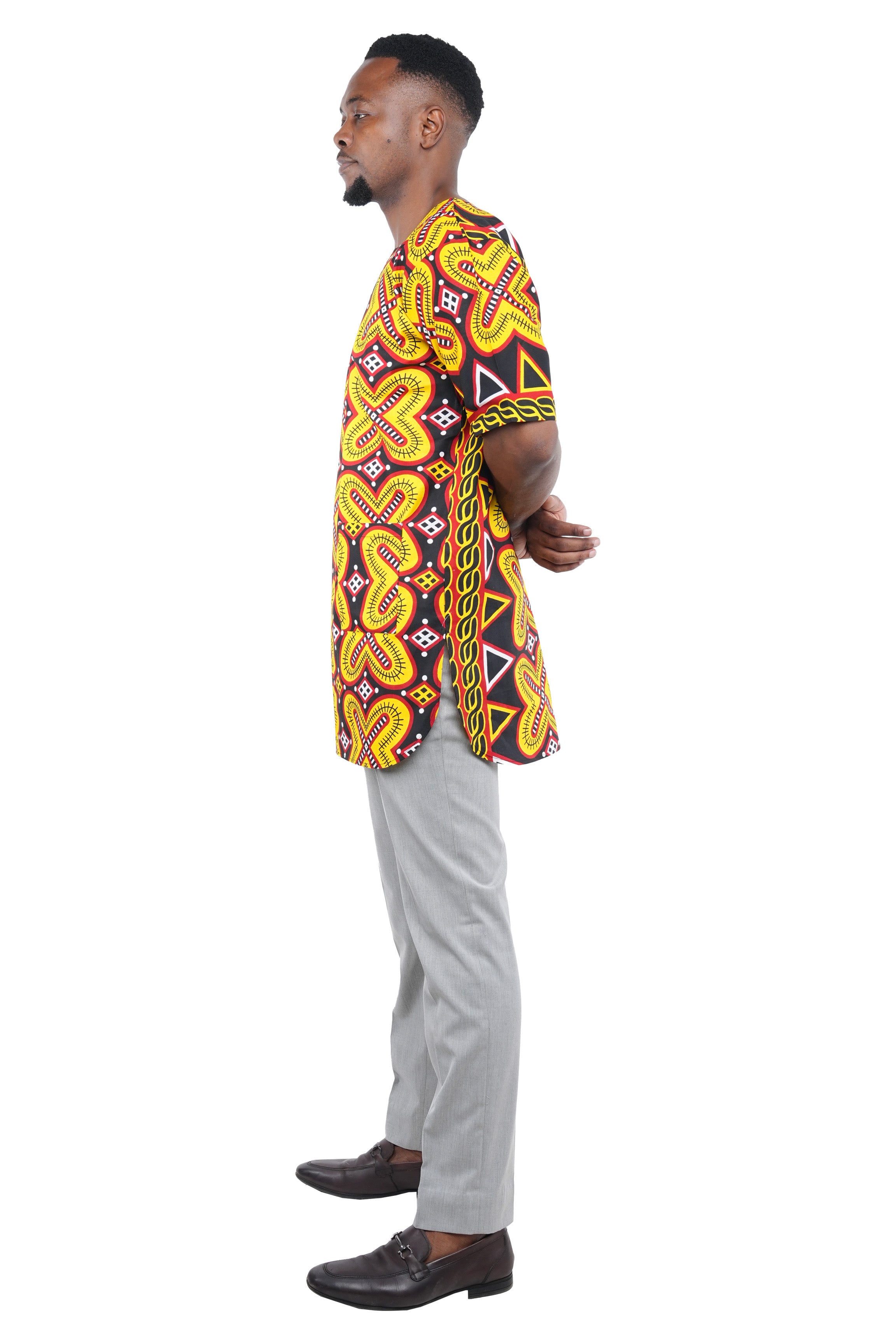 African men’s cotton top with two pockets short sleeve traditional shirt