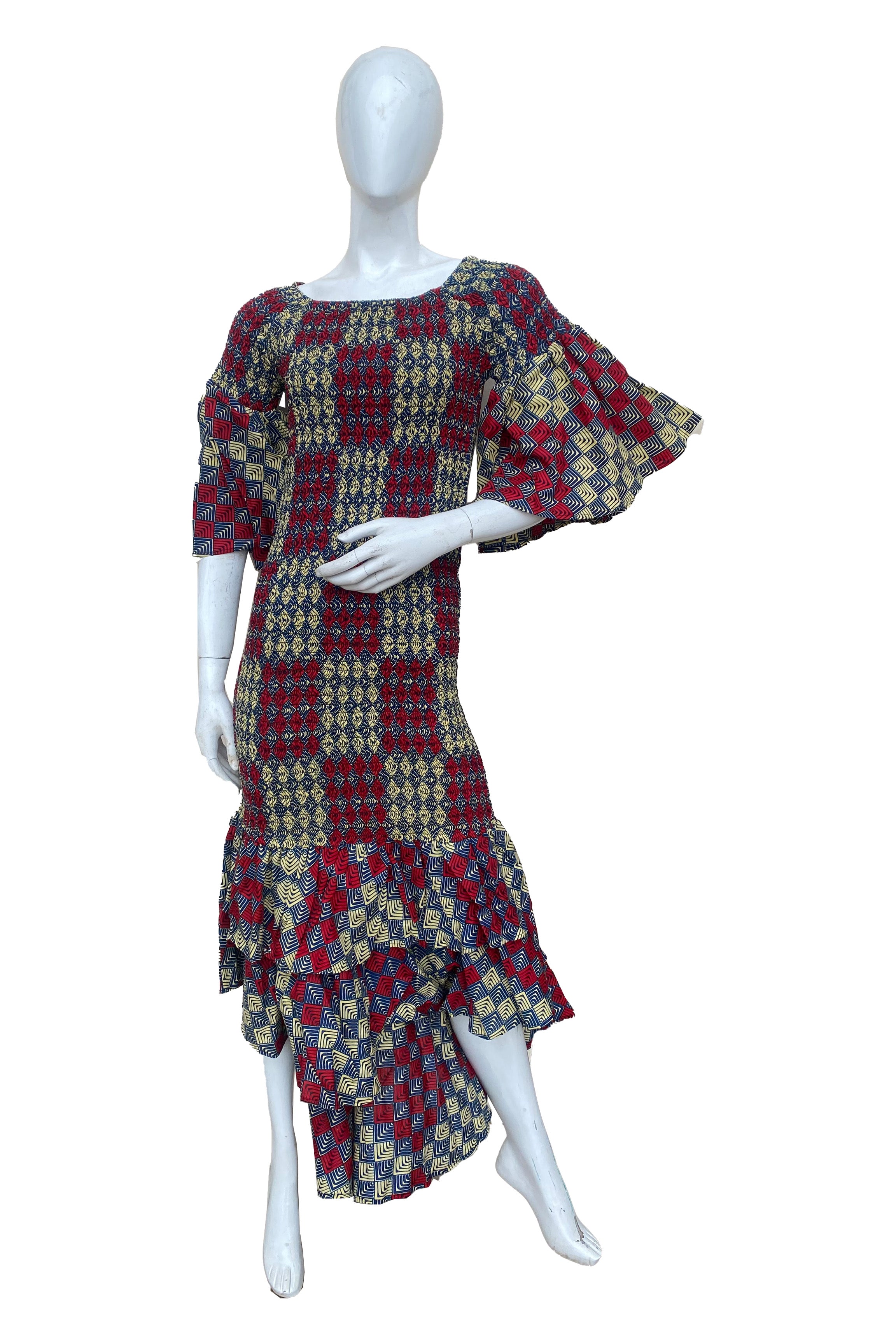 African high low mermaid dress with fishtail hem and headwrap
Stretch cotton smocked bodice African dress floor length
Afrocentric long fishtail dress one size fits most