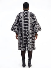 Back view of reversible African print jacket for women, 100% cotton Ankara kimono