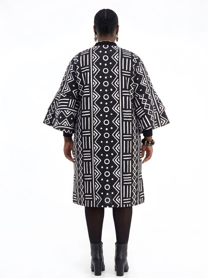 Back view of reversible African print jacket for women, 100% cotton Ankara kimono