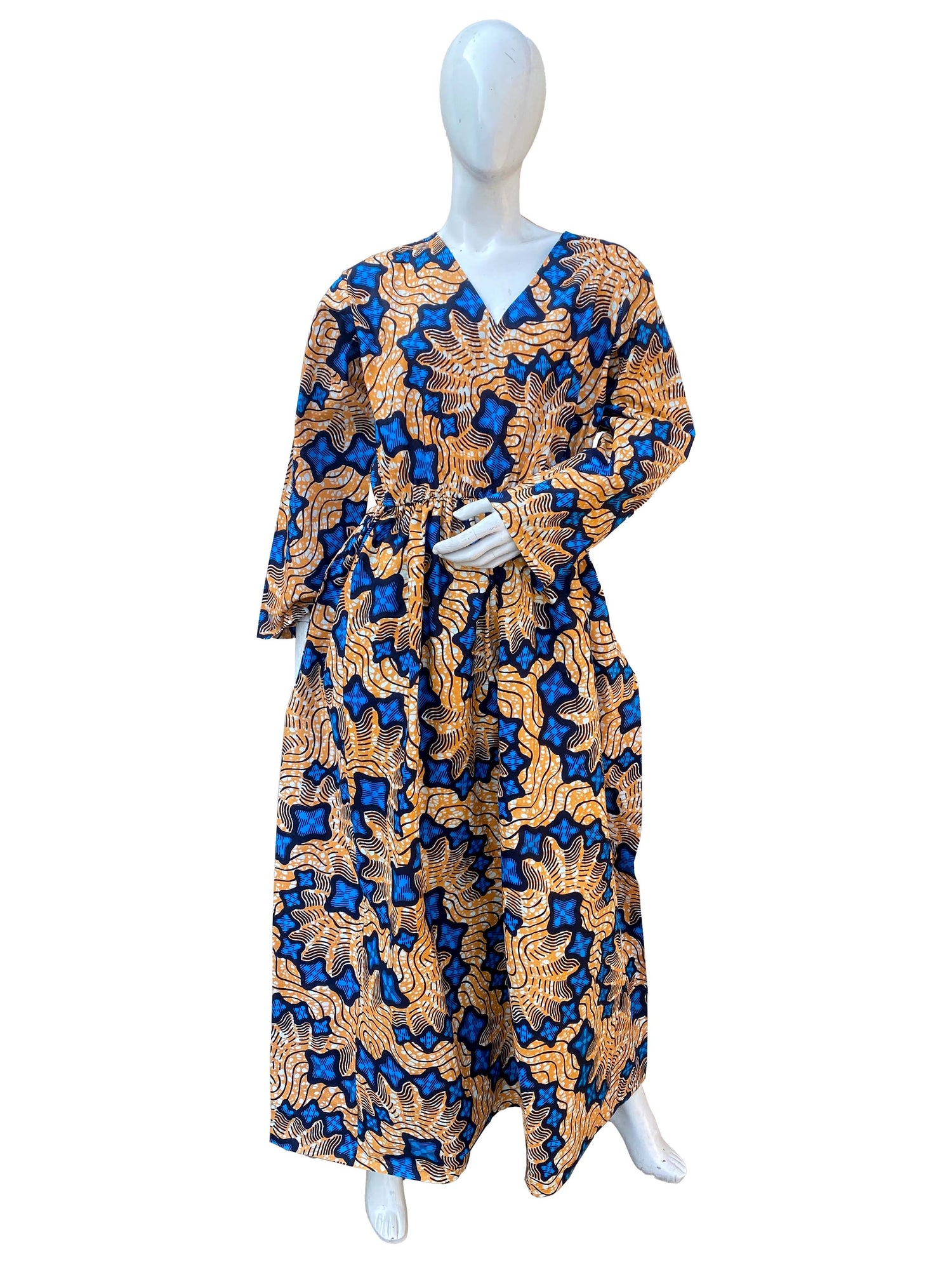 African long maxi dress with headwrap and back zipper

Cotton floor-length African dress with pockets

Afrocentric one-size maxi dress in 100% cotton

African dresses for women


