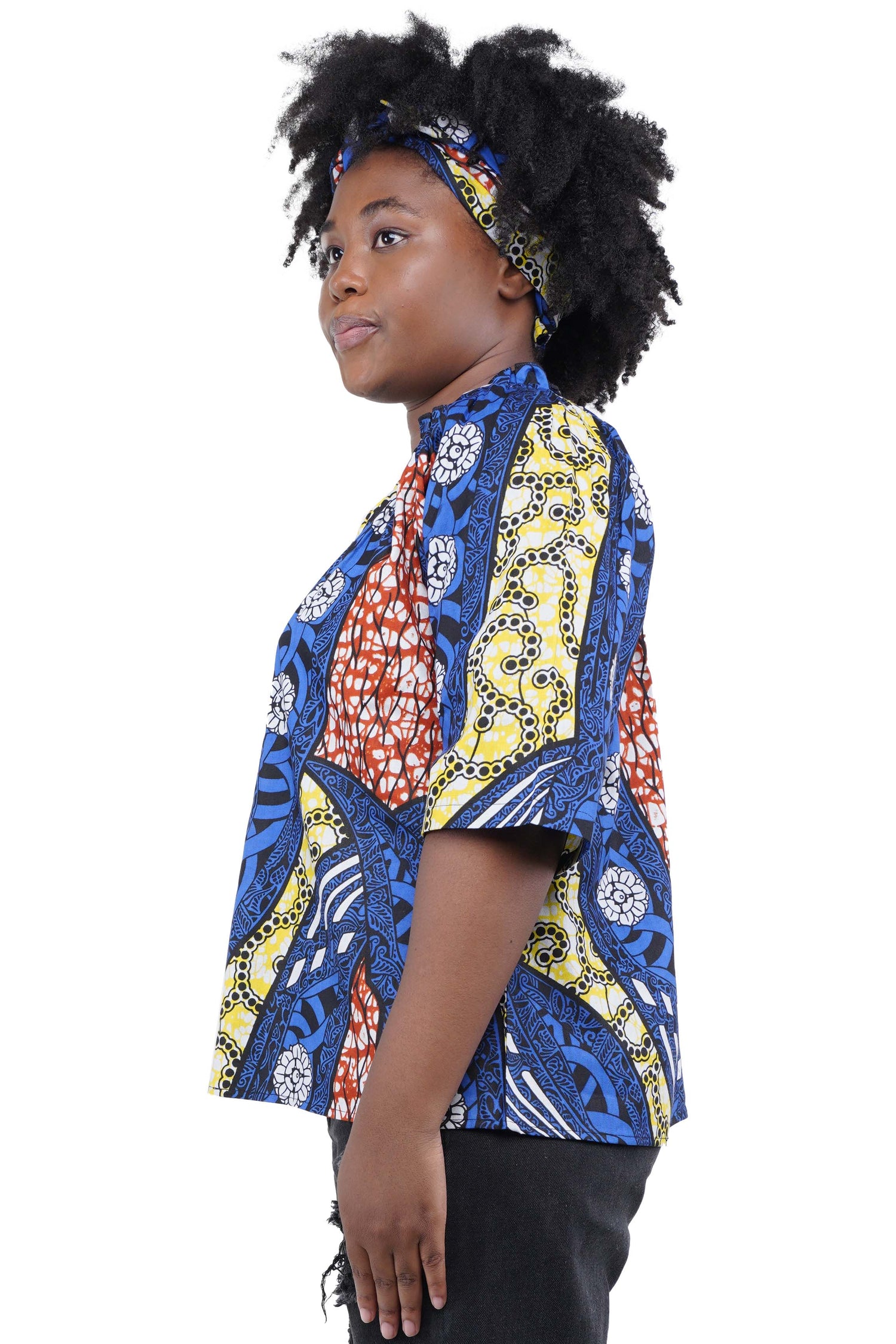 Frill collar African shirt – cultural fashion designFrill collar African shirt – cultural fashion design
